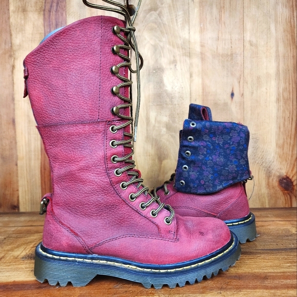 Dr Martens Aleina Foldover Boots - Picture 1 of 8